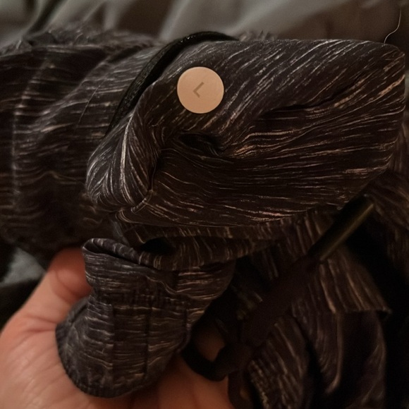 Lululemon Surge Shorts - Picture 5 of 6